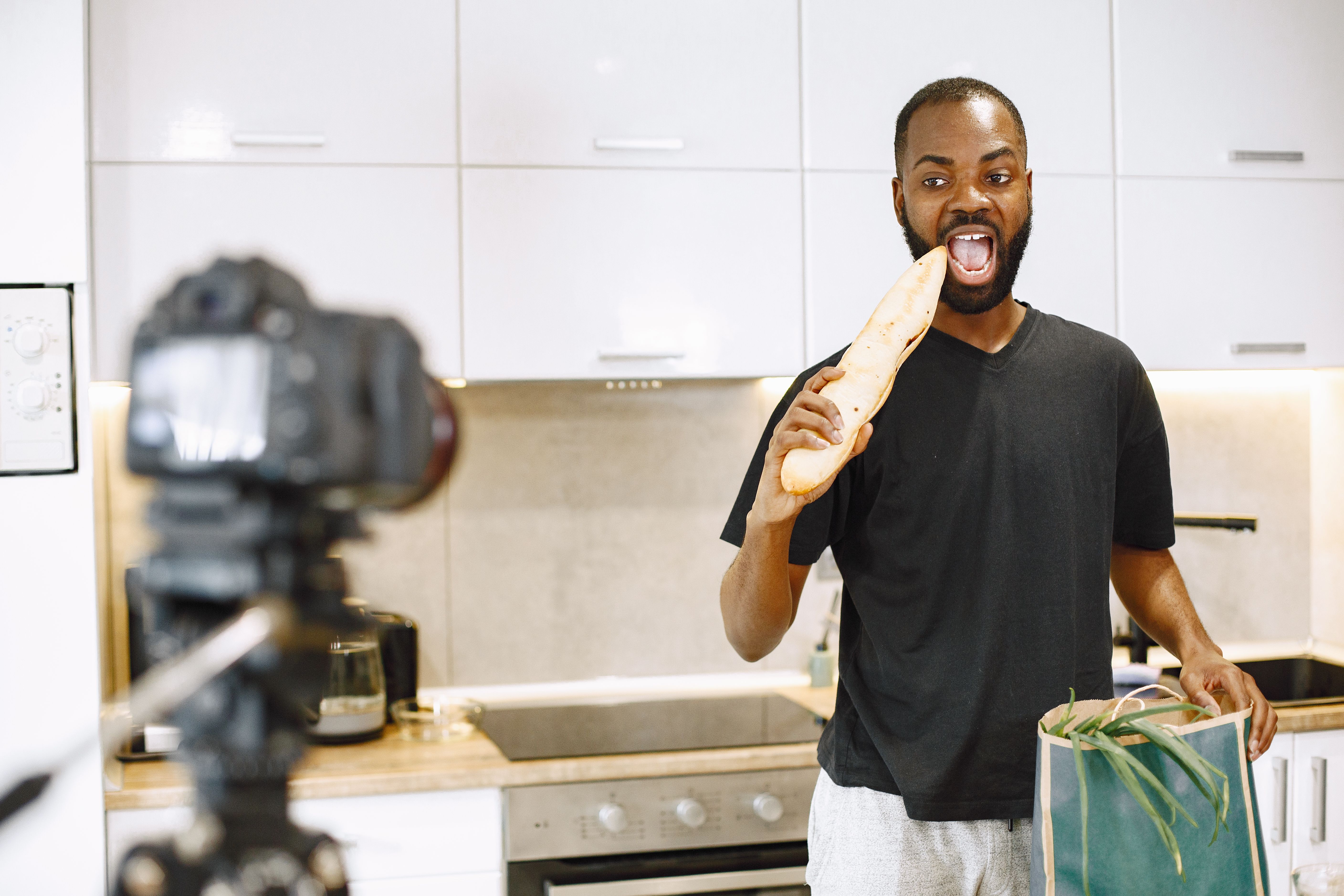 How Food and Beverage CPG Brands Use Creator Marketing to Drive Grocery Sales hero image