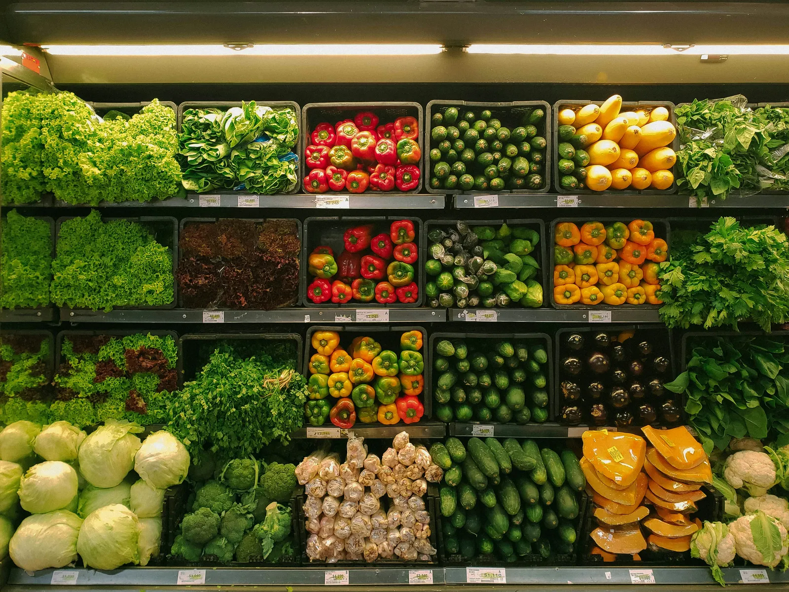How Food and Beverage Brands Run Creator Campaigns That Move Product at Grocery thumbnail