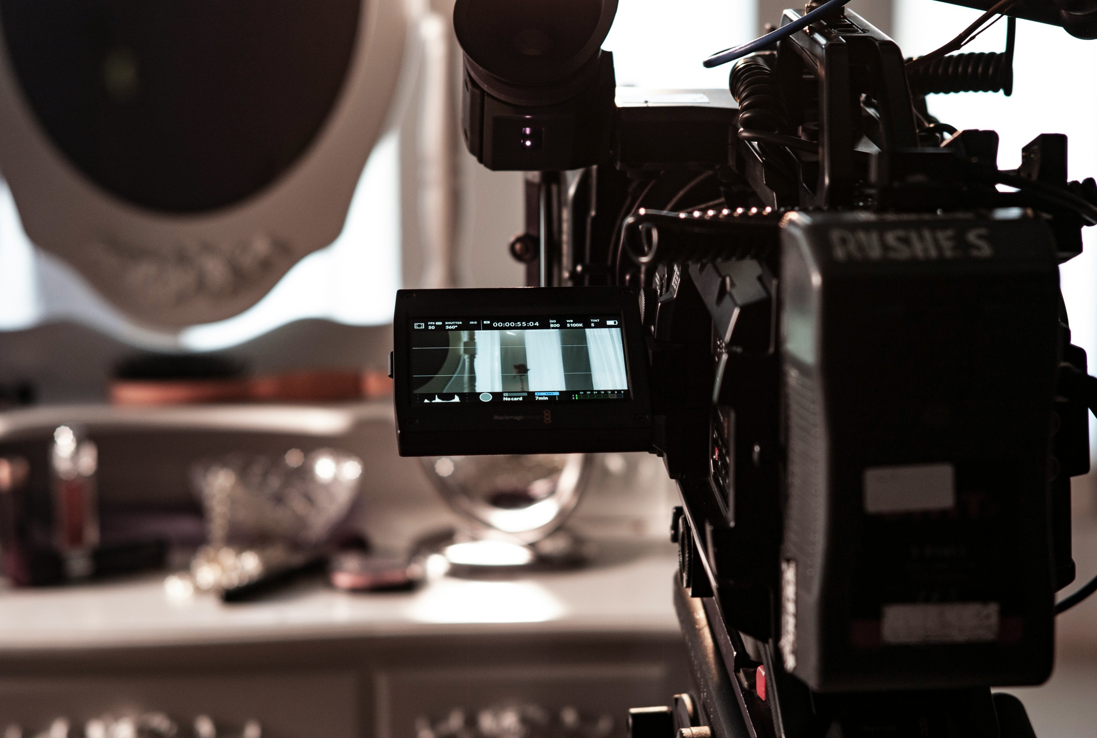 Why Behind-the-Scenes Content Builds More Trust Than Polished Ads thumbnail
