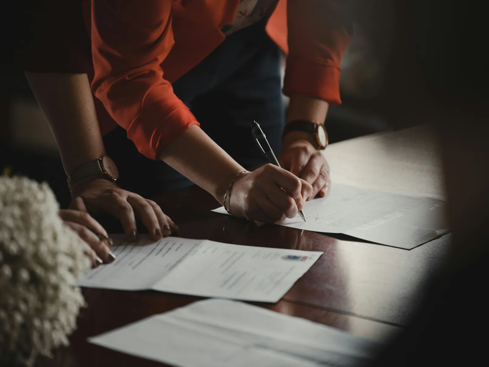 Should a CPG Brand Hire an Agency or Run Creator Campaigns In-House? thumbnail